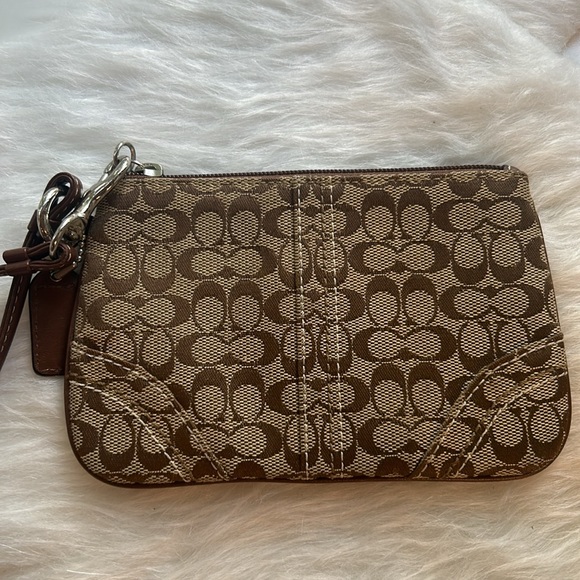 EUC, Coach small C wristlet - Picture 5 of 5
